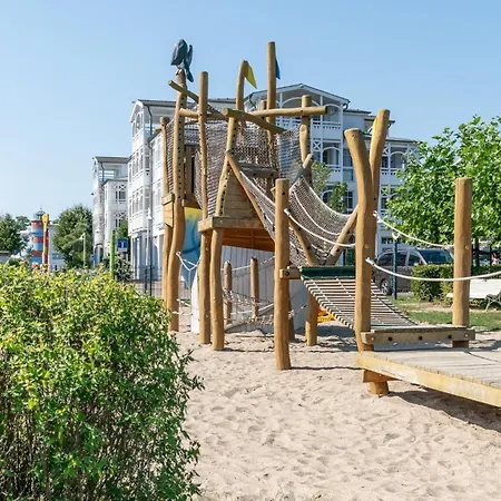 336, Seepark Apartment *