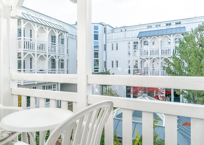 Apartment 336, Seepark *