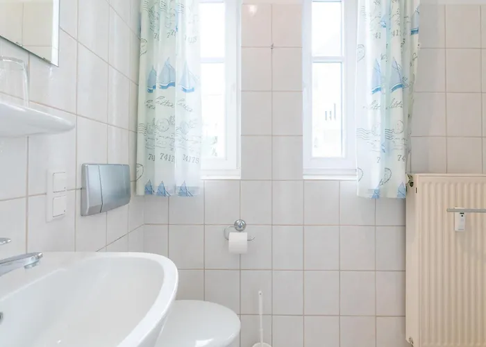 336, Seepark Apartment *